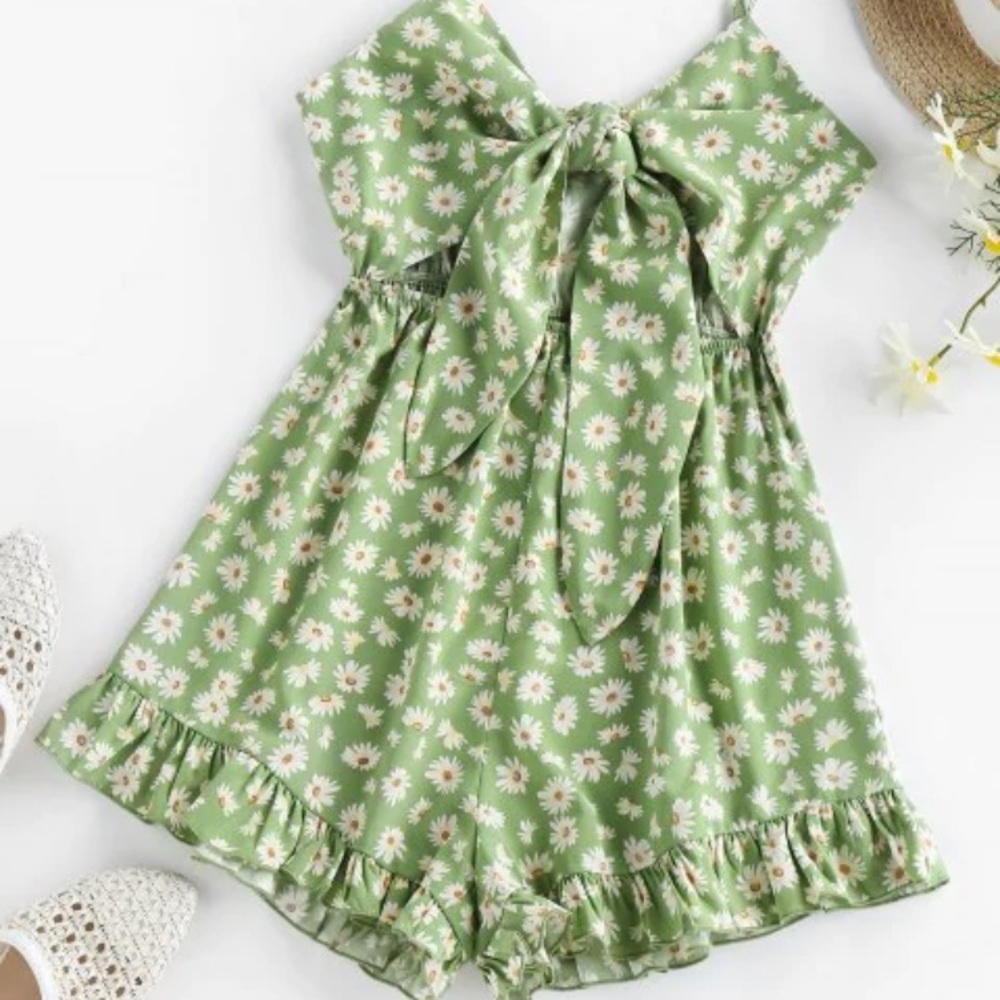 ZAFUL Daisy Print Tied Ruffle Cutout Romper